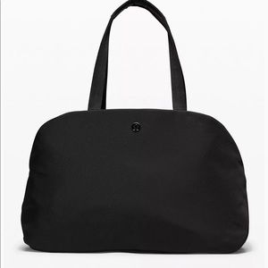 Lululemon go getter bag